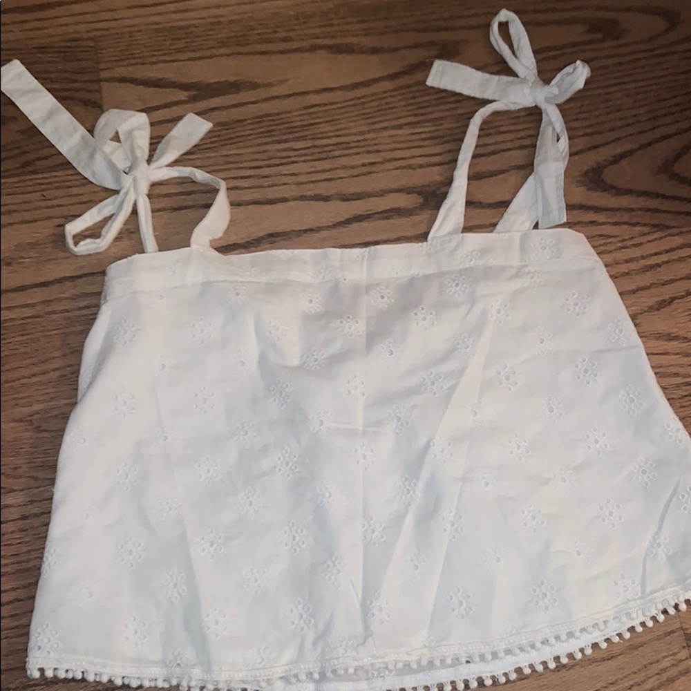 White aerie shirt